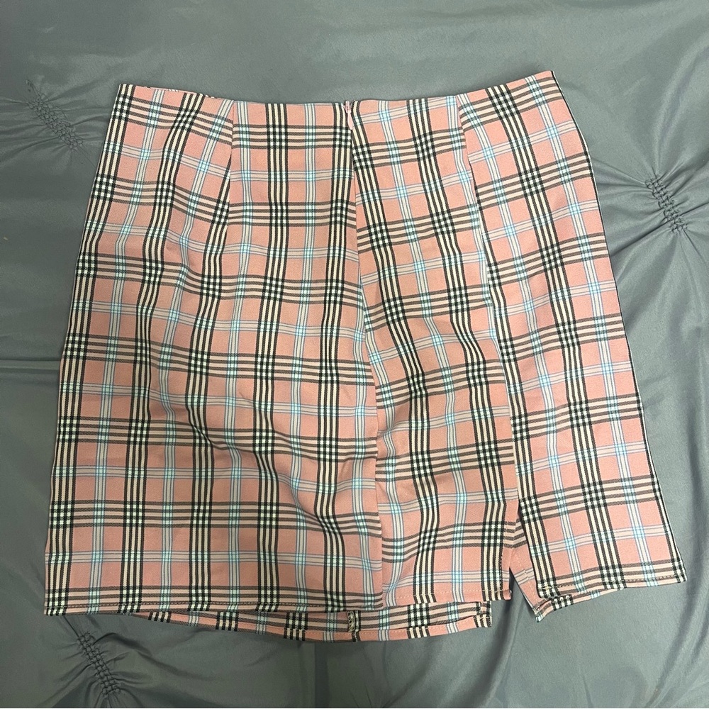 🤎5/$25 Pink plaid skirt